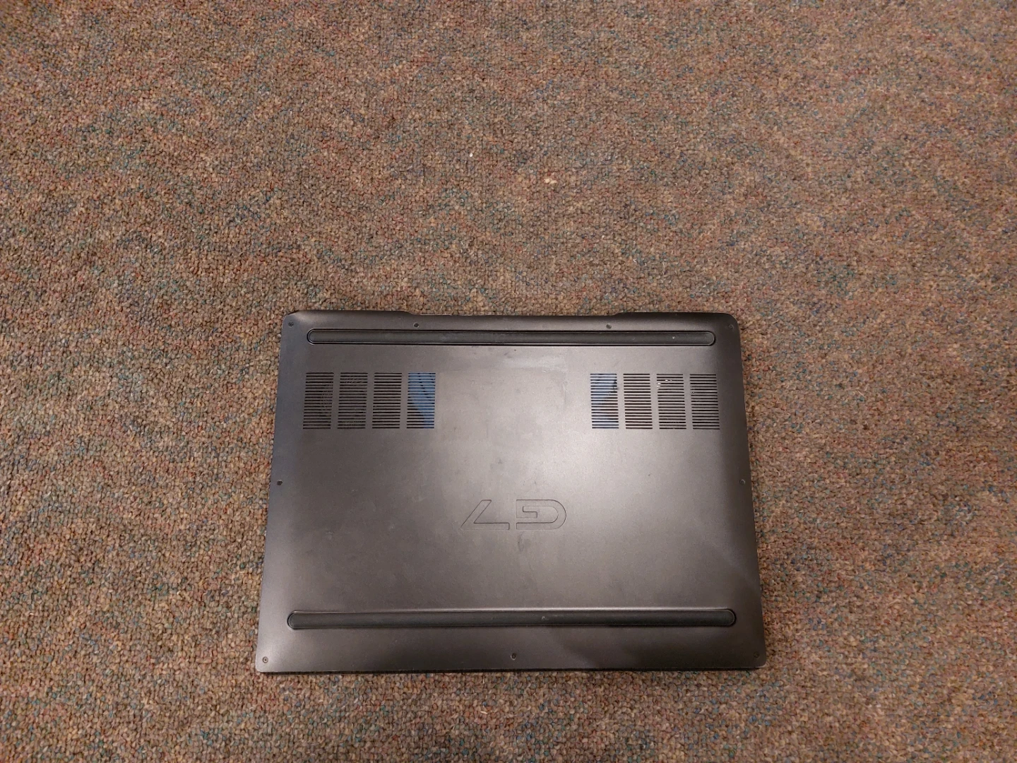Dell G7 7567 Gaming Laptop - photo 4