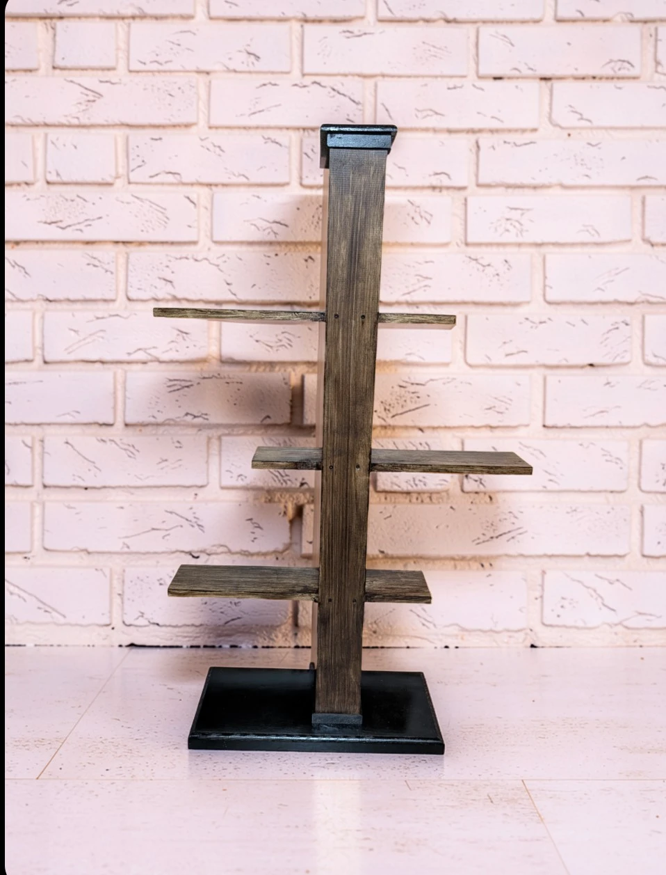 Rustic wooden display shelf - photo 3