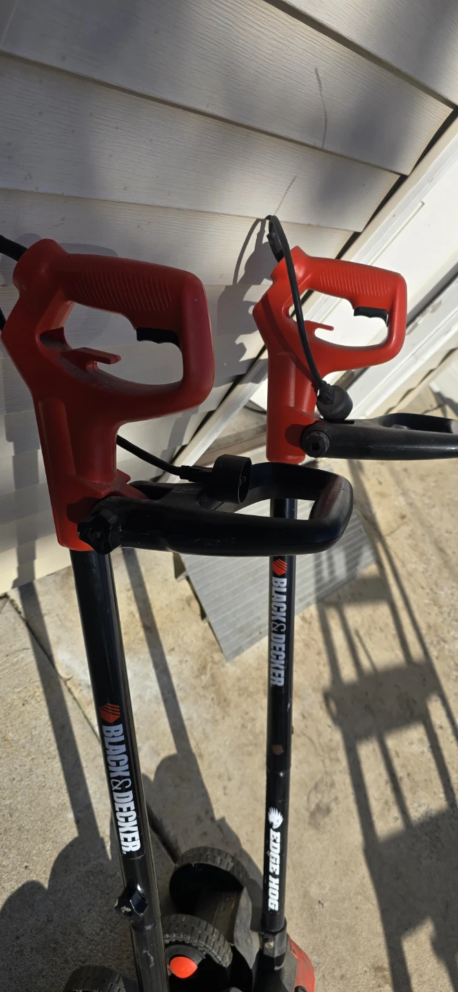 2 Black & Decker Edge Hog Landscape Edgers - photo 3
