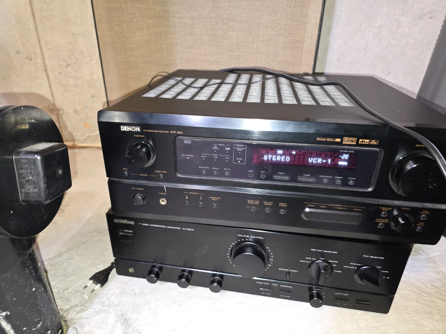 Denon AVR-1804 AV Surround Receiver - photo 5