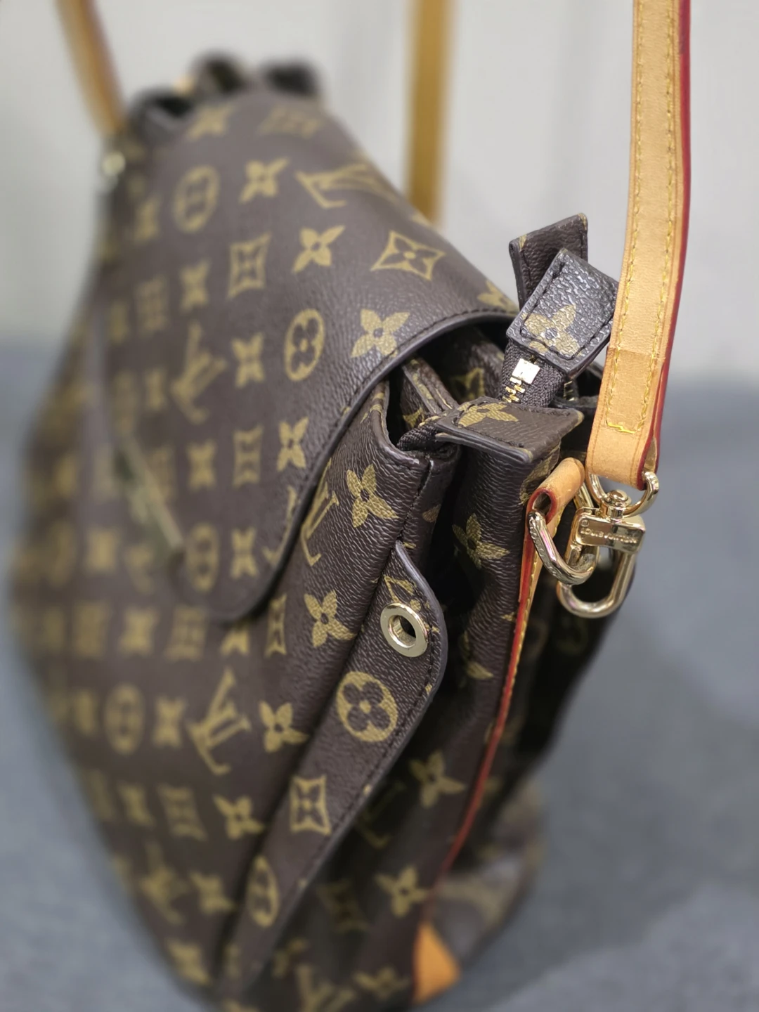 Louis Vuitton Monogram Crossbody Bag - photo 3