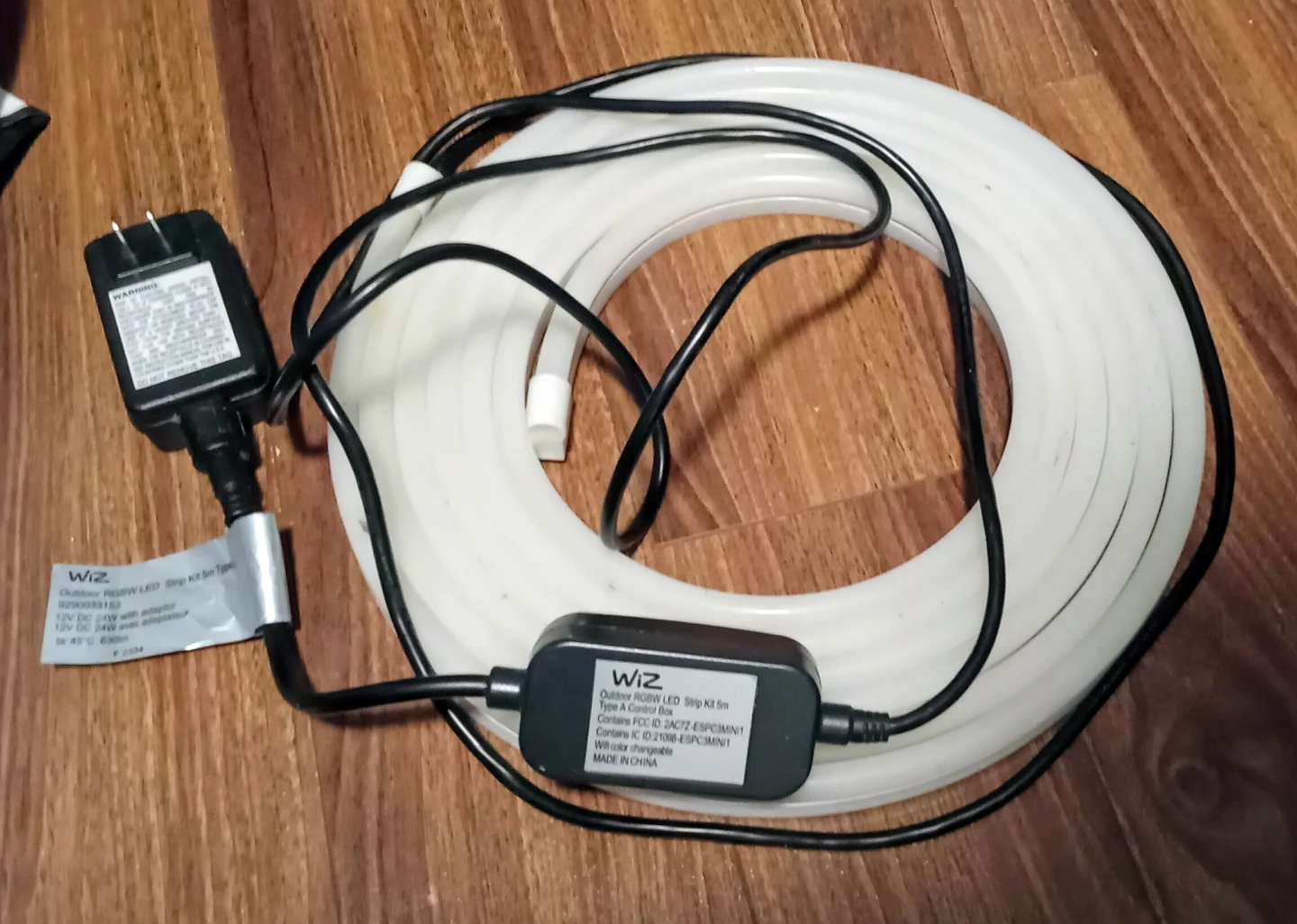 WiZ Outdoor RGBW LED Strip Kit 5m