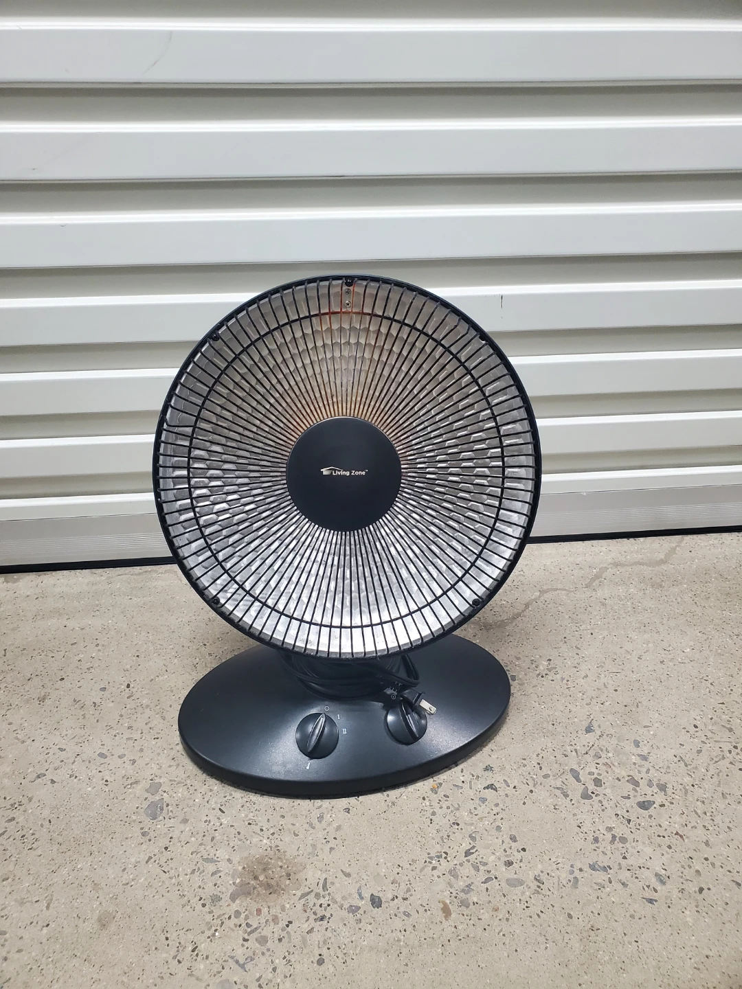Living Zone Oscillating Radiant Heater BFGD-8C