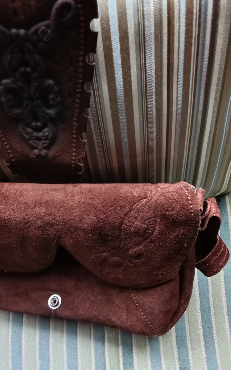Vintage Boho Western Tooled Brown Suede Crossbody - photo 5