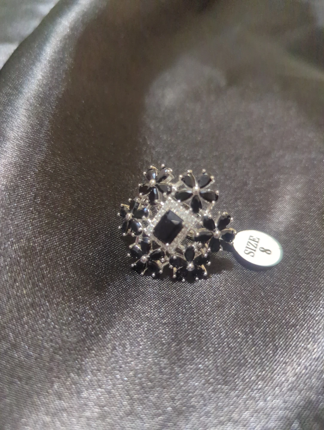 Black Stone Flower Design Ring Size 8