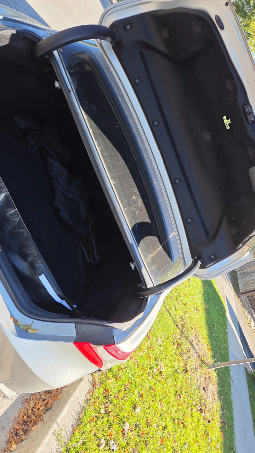 Cheapest private rides available - photo 4