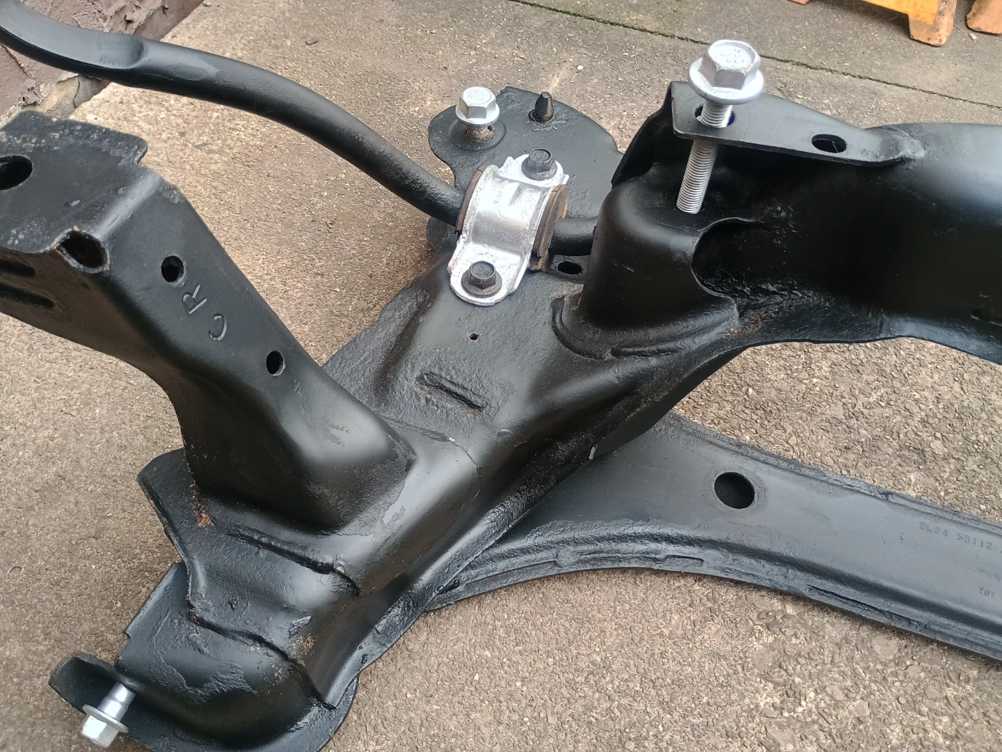 Ford Escape Mazda Tribute Subframe - photo 3