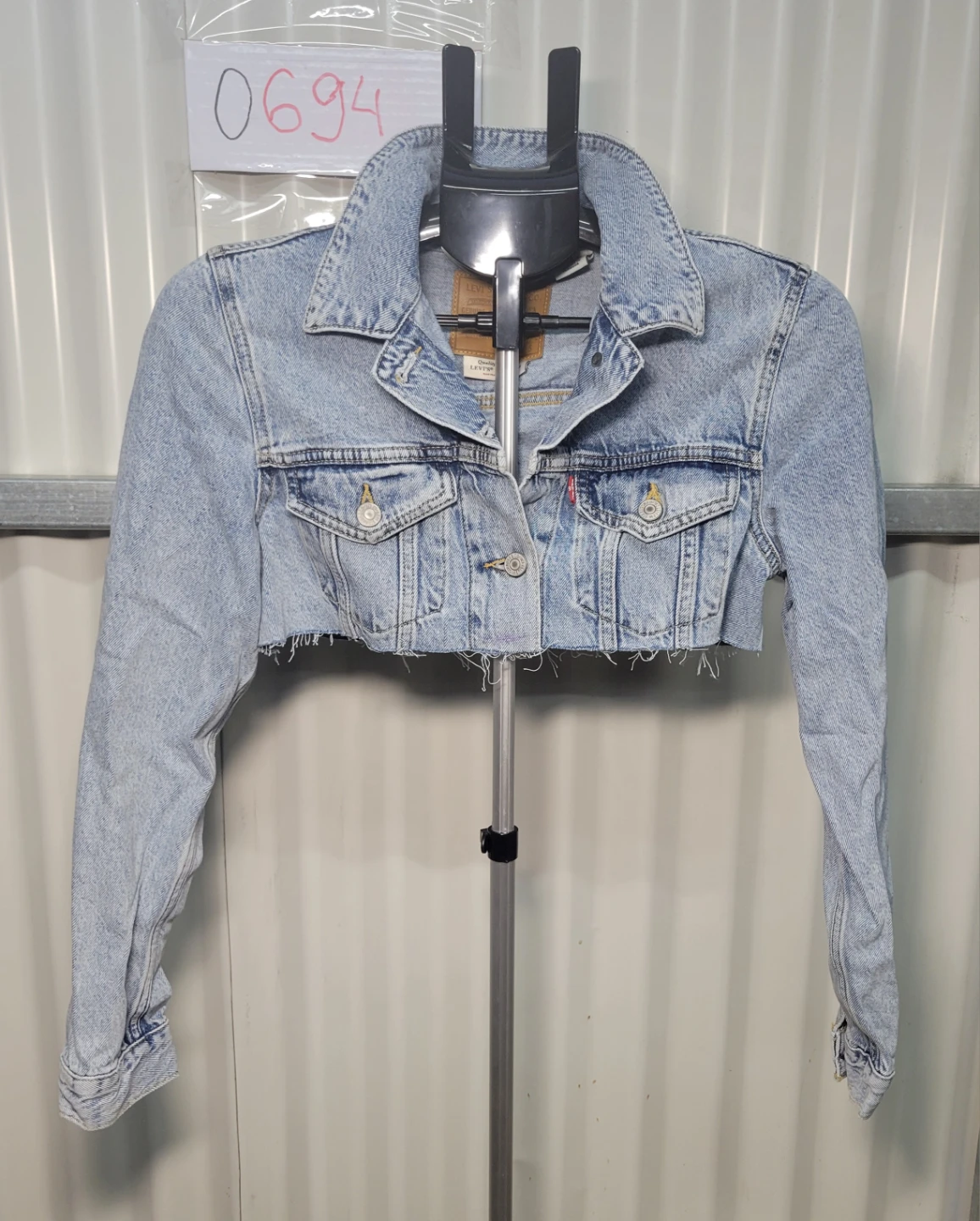 Levi's Premium Denim Crop Jacket, size S (0694)