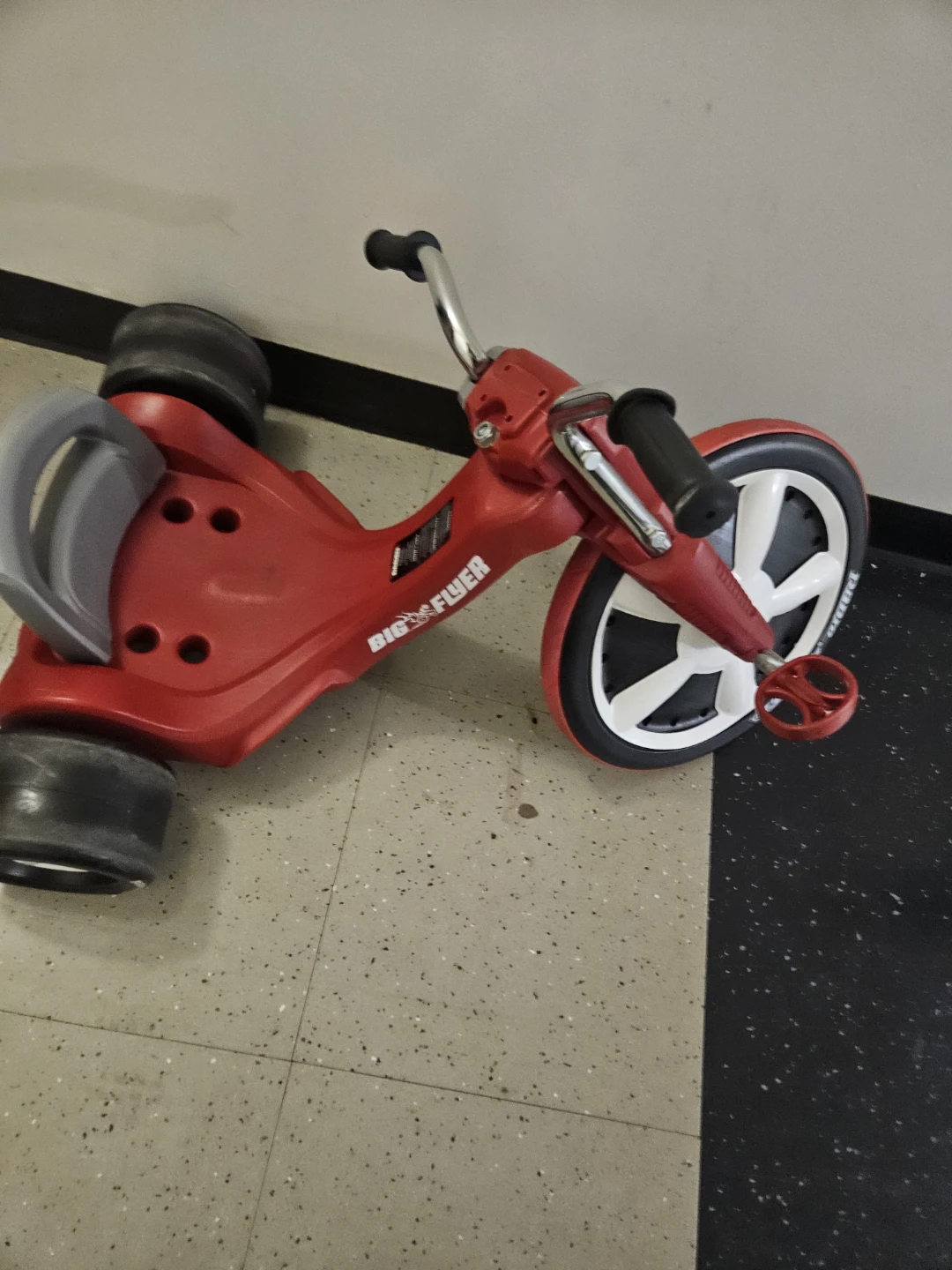 Radio Flyer Big Flyer Tricycle - photo 2