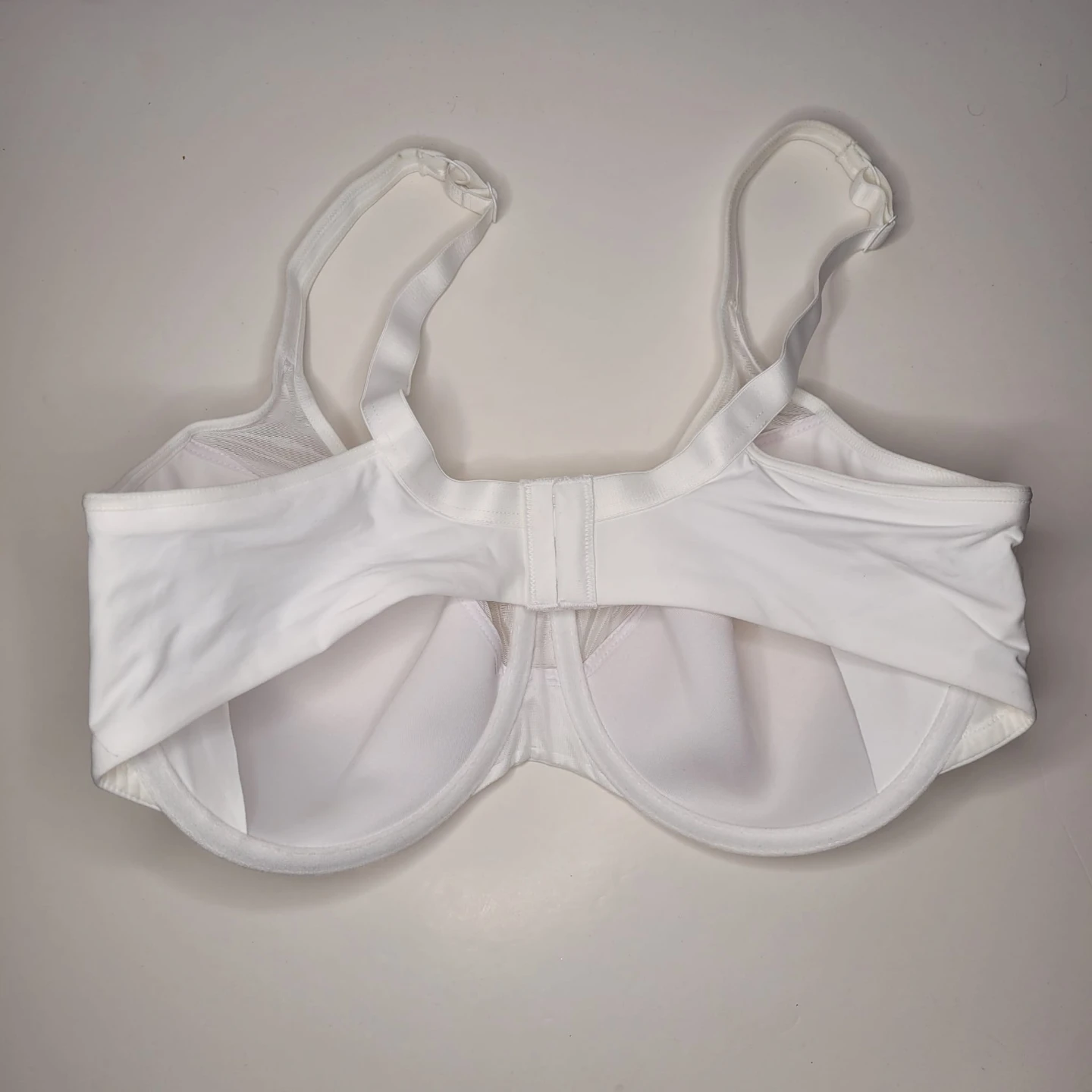 White Underwire Bra Size 40D - photo 4