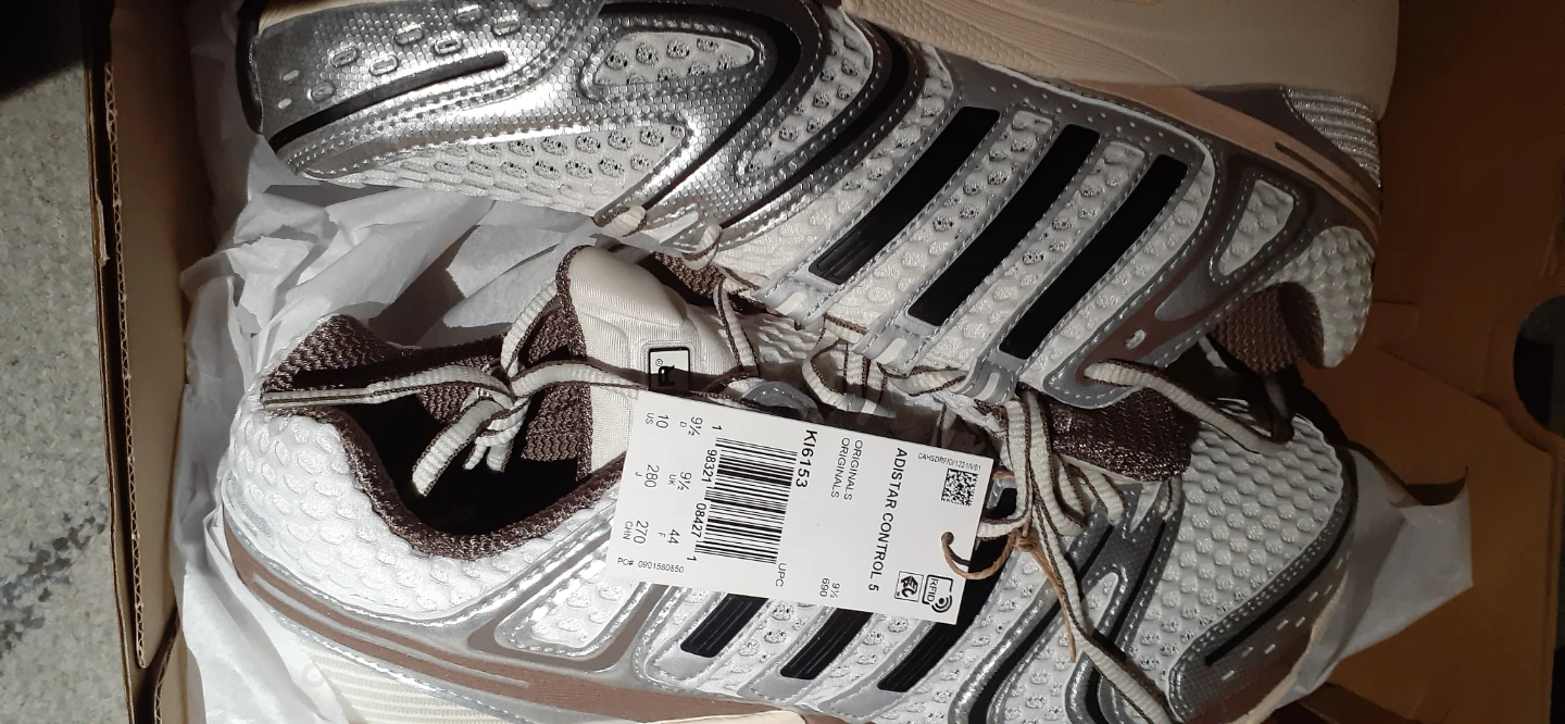 Adidas Adistar Control 5 Running Shoes - Size 10 - photo 2