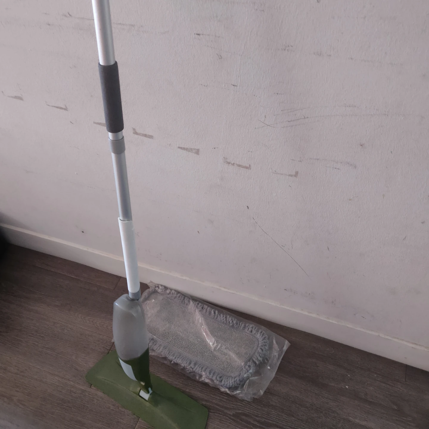 Spray Mop with Refill Pad - photo 3