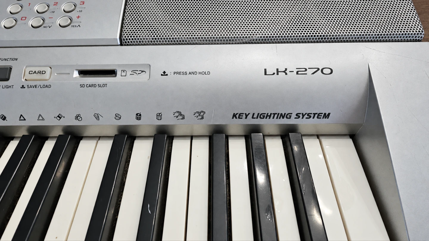 Casio LK-270 Keyboard - photo 2