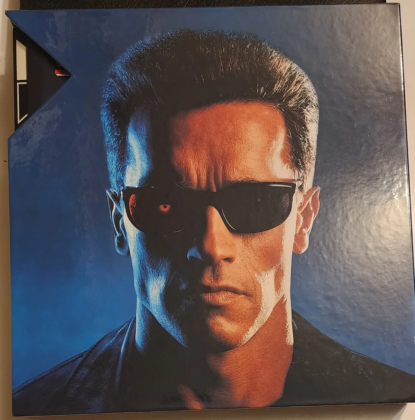 Terminator 2: Judgment Day Special Edition LaserDisc Box Set - photo 2