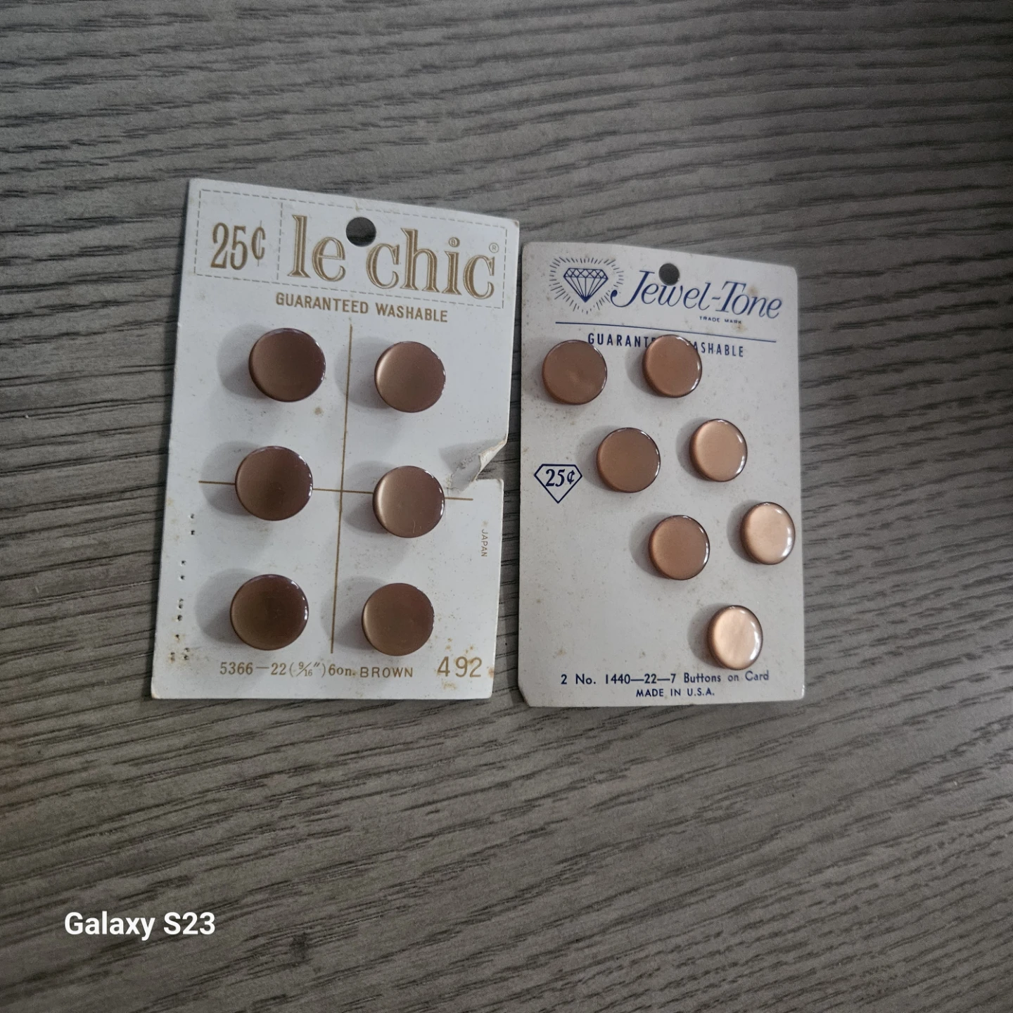 Vintage Le Chic Buttons - photo 2