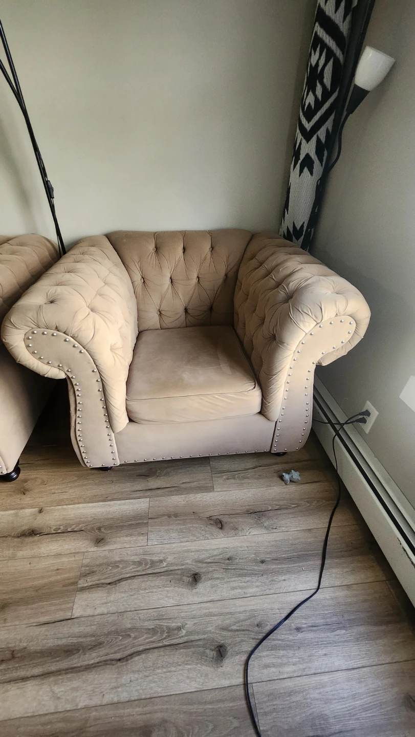 Couch - photo 5