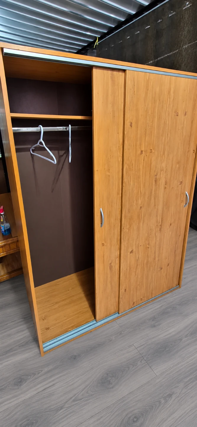 Wood Grain Sliding Door Wardrobe - photo 4