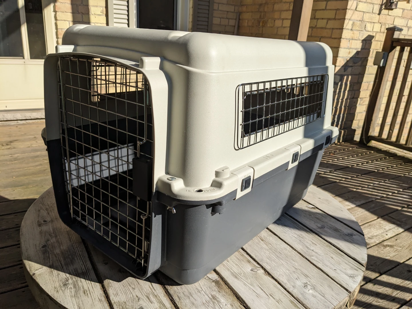 Airline Approved Small Pet Carrier -Like New - photo 2