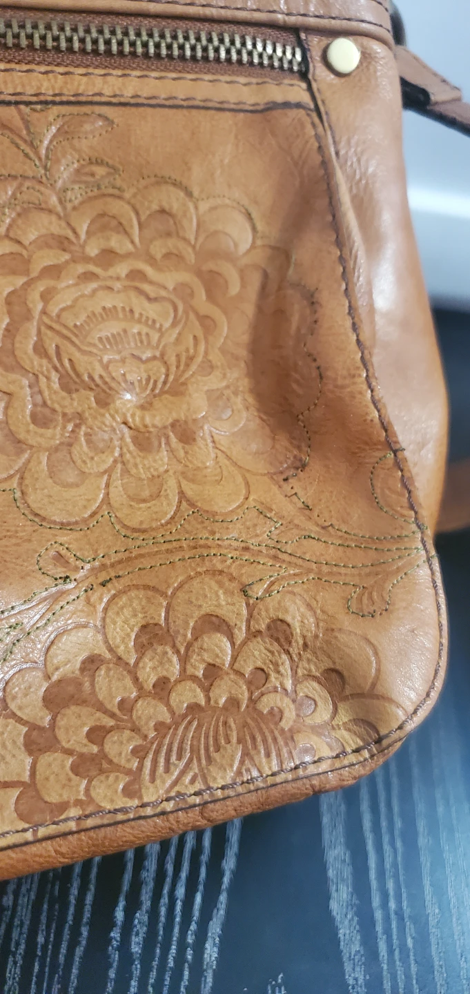 Fossil Embossed Leather Crossbody Bag - photo 5