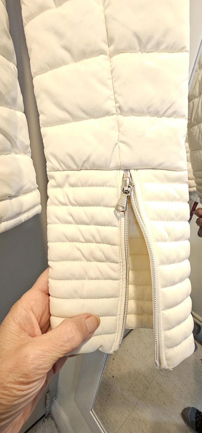 Guess Cream Puffer Jacket - photo 5