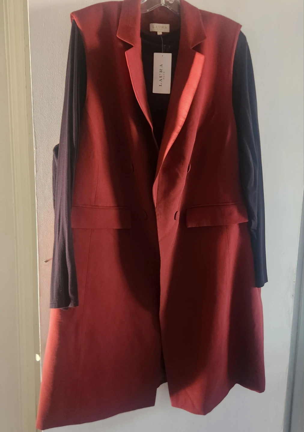 Laura Plus Sleeveless Blazer