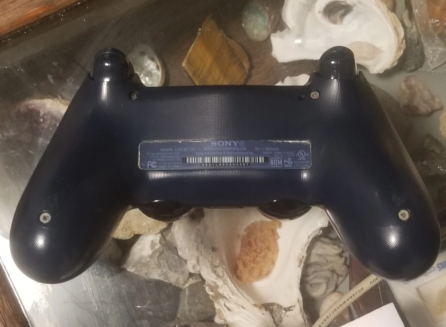 Sony PS4 DualShock 4 "500 Million" Limited Edition Controller - photo 2