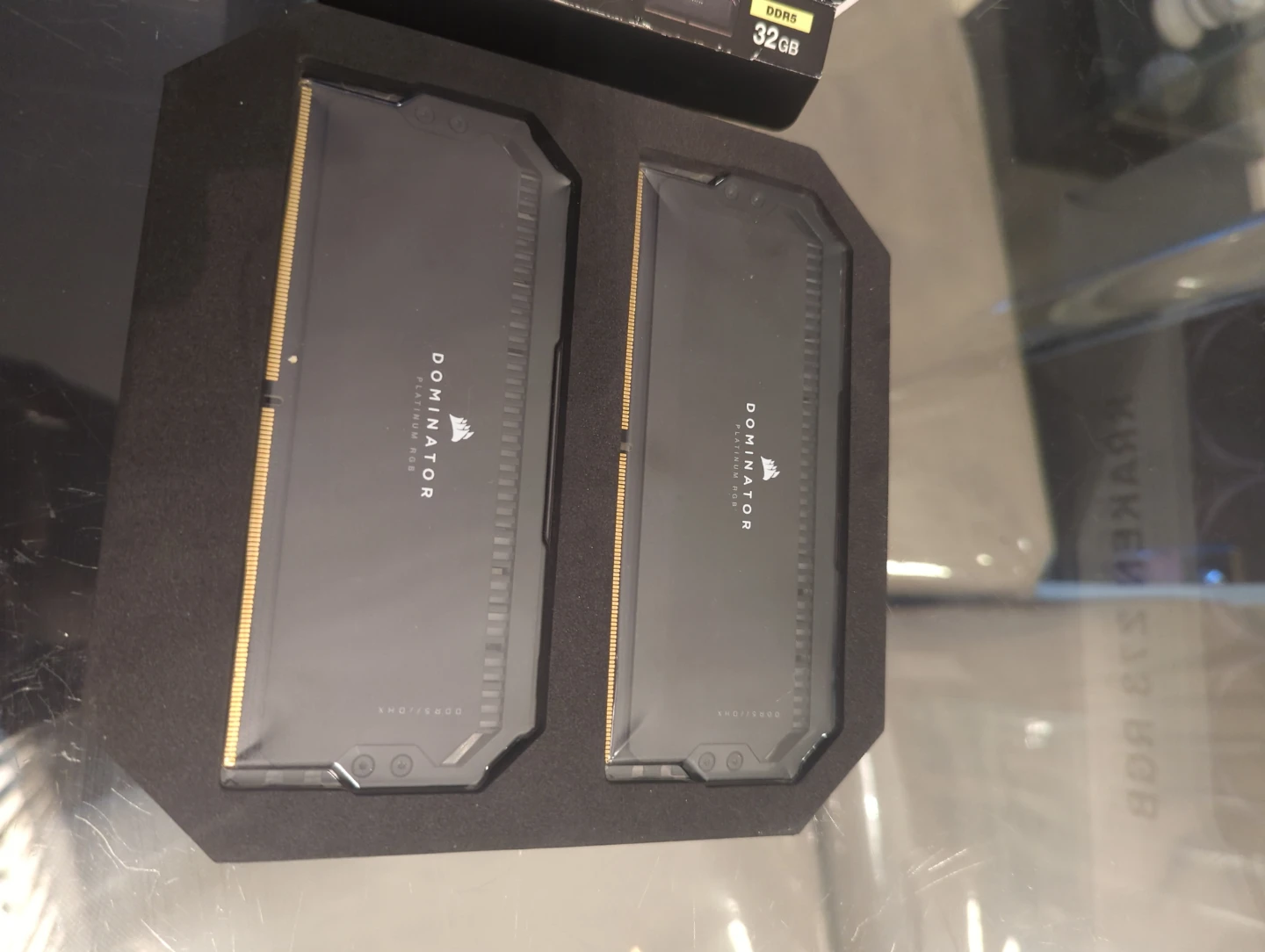 Corsair Dominator Platinum RGB 32GB DDR5-6200 CL36 Hynix M-Die - photo 3