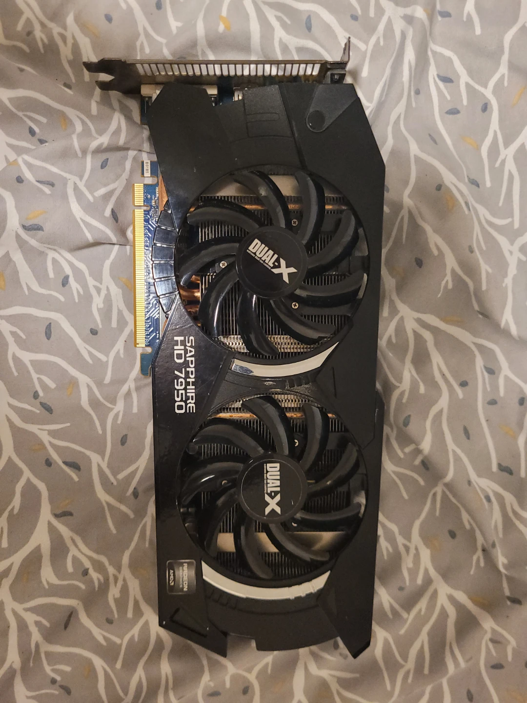 Sapphire HD 7950 Dual-X Graphics Card