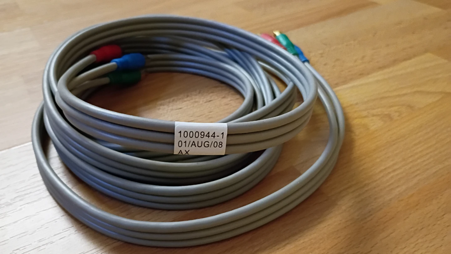 Component Video Cable - photo 2