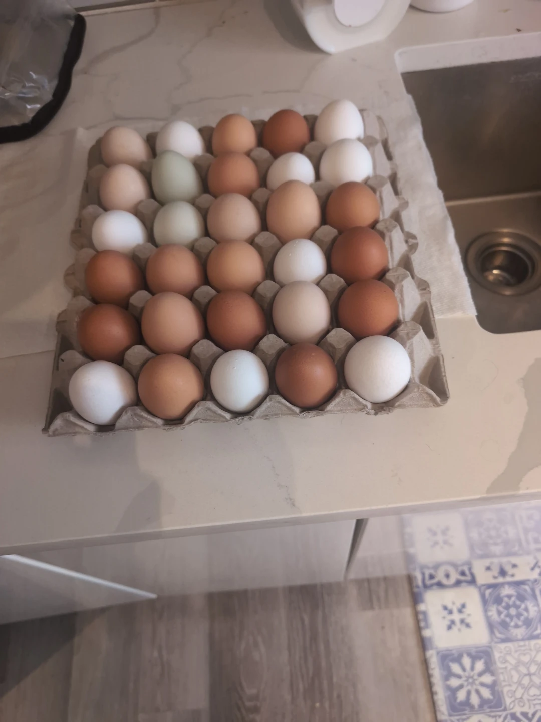 Farm eggs - photo 2