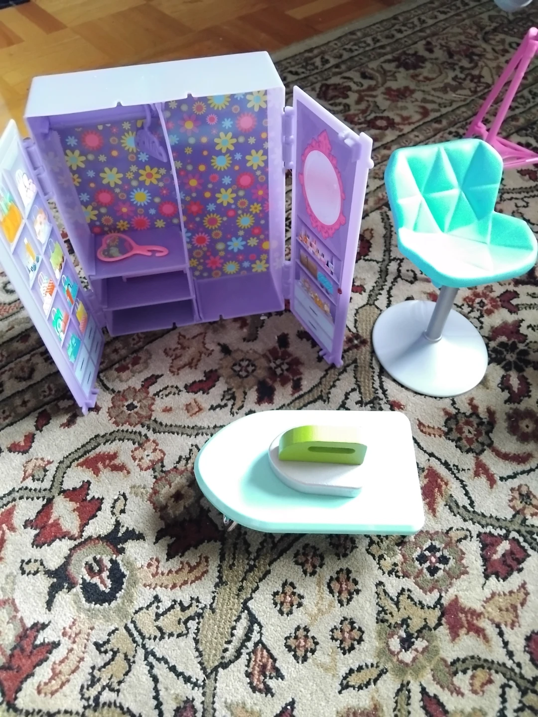 Dollhouse Furniture and Accessory Set - photo 5