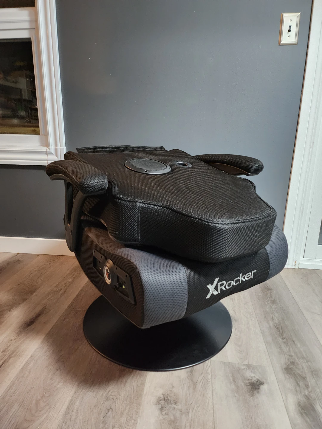 X Rocker Pedestal Gaming Chair Bluetooth Integrated Audio - photo 5