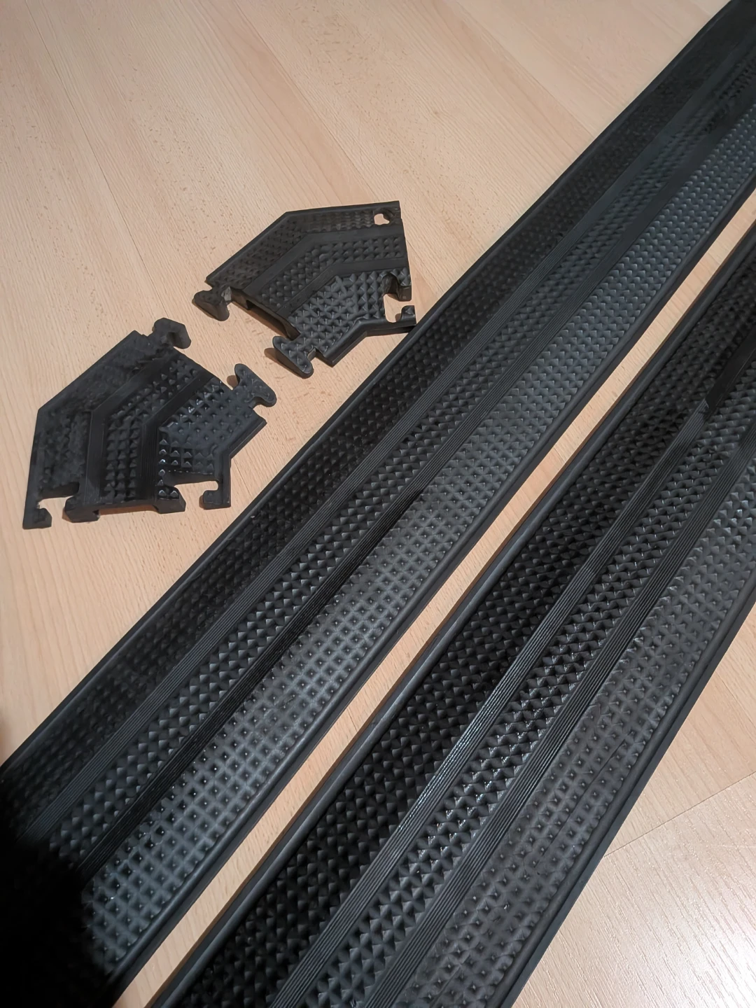 Pedestrian cable protectors rubber - photo 3