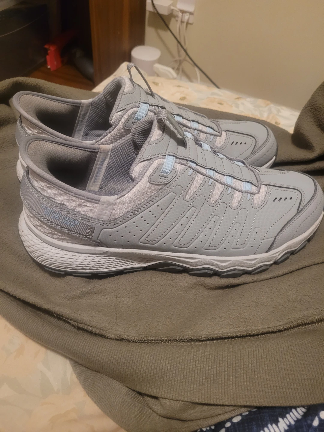 Women's Size 10 Skechers - photo 2