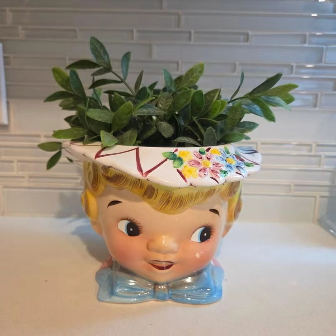 🌸 Vintage Miss Dainty Cookie Jar