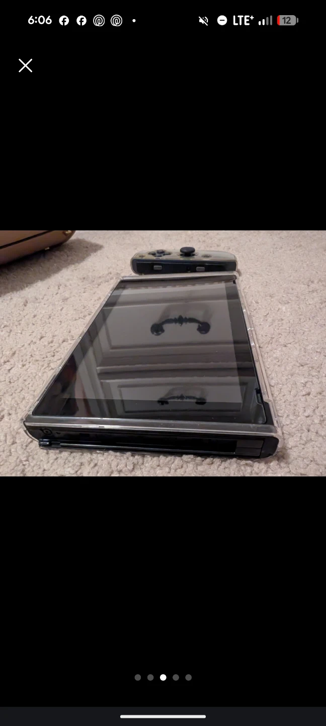 Nintendo Switch with Free Game - photo 3