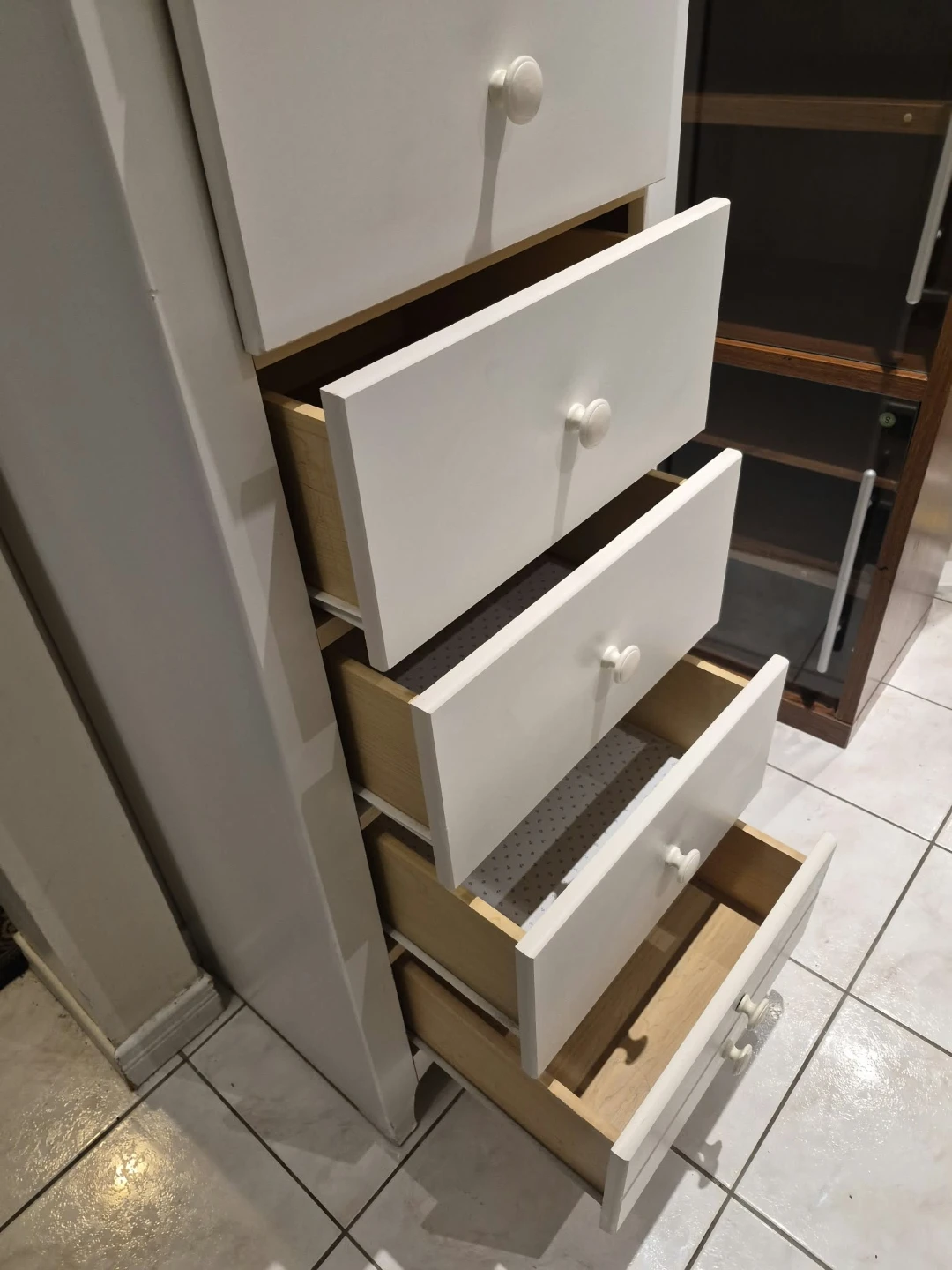 White 6-Drawer Tall Dresser - photo 4