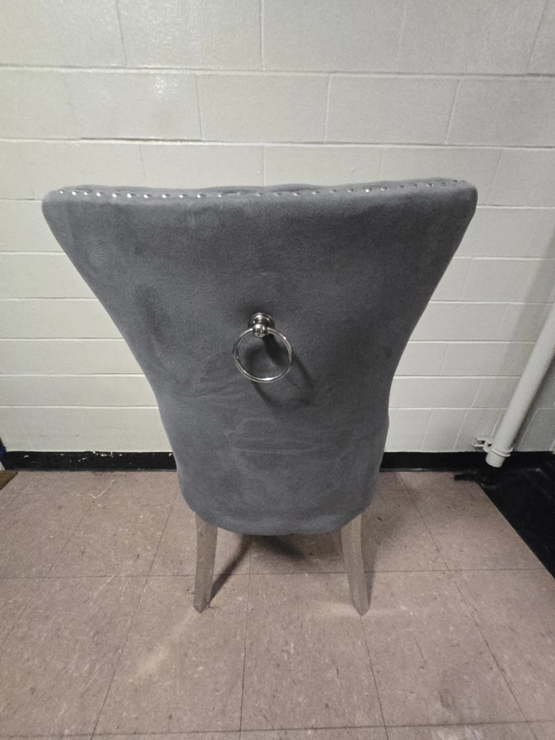 Gray Velvet Tufted Accent Chair DIY Fixer Upper - photo 4
