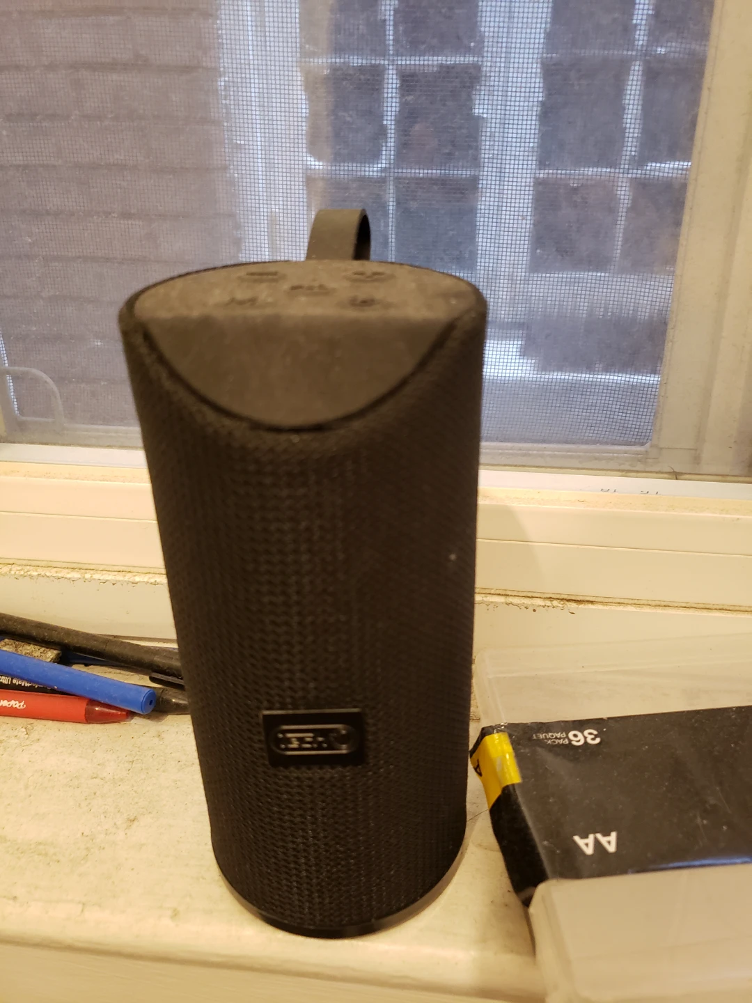 Black Cylinder Bluetooth Speaker