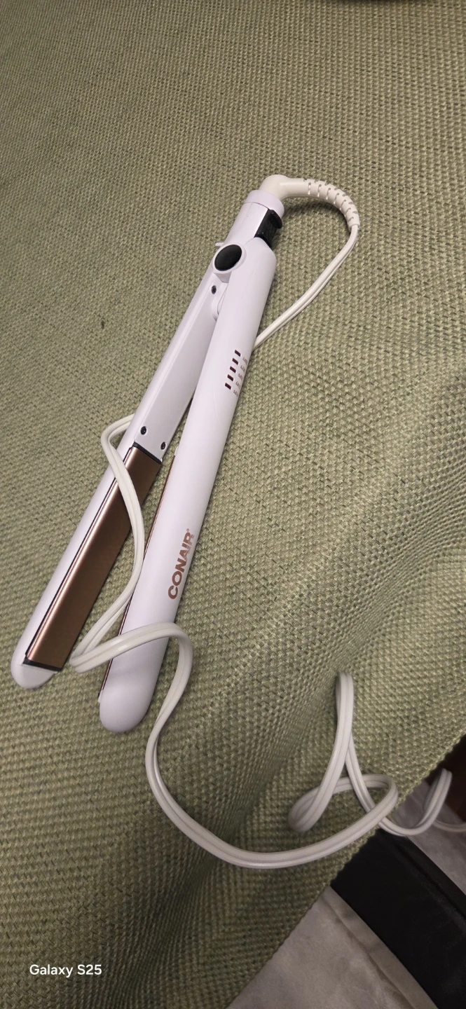 Conair Hair Straightener - photo 2