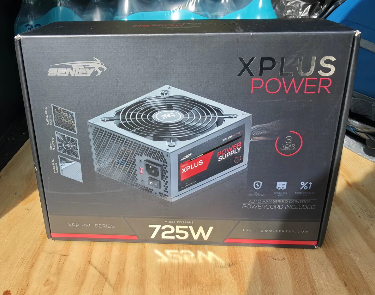 Sentey XPlus Power 725W PSU