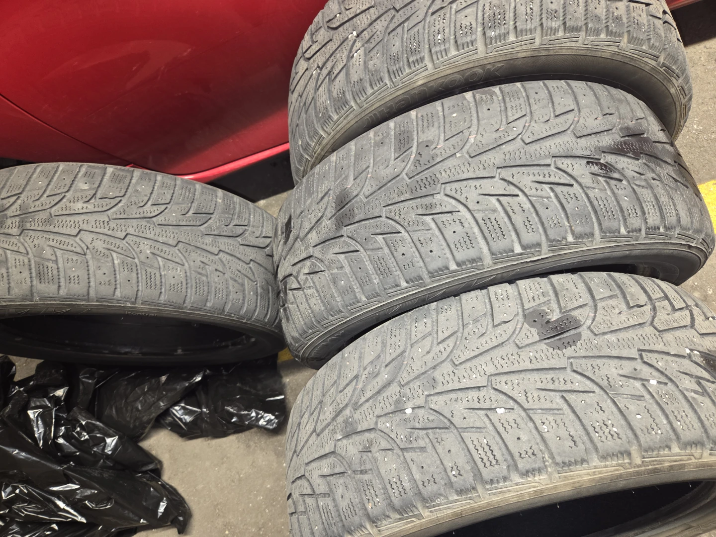 4 Hankook Winter i*Pike RS Tires 215/50R17