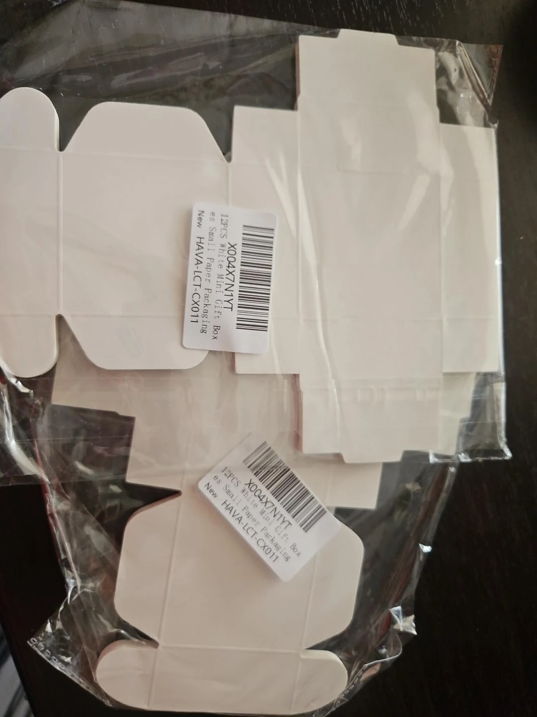 24 Mini White Gift Boxes – $12 - photo 2