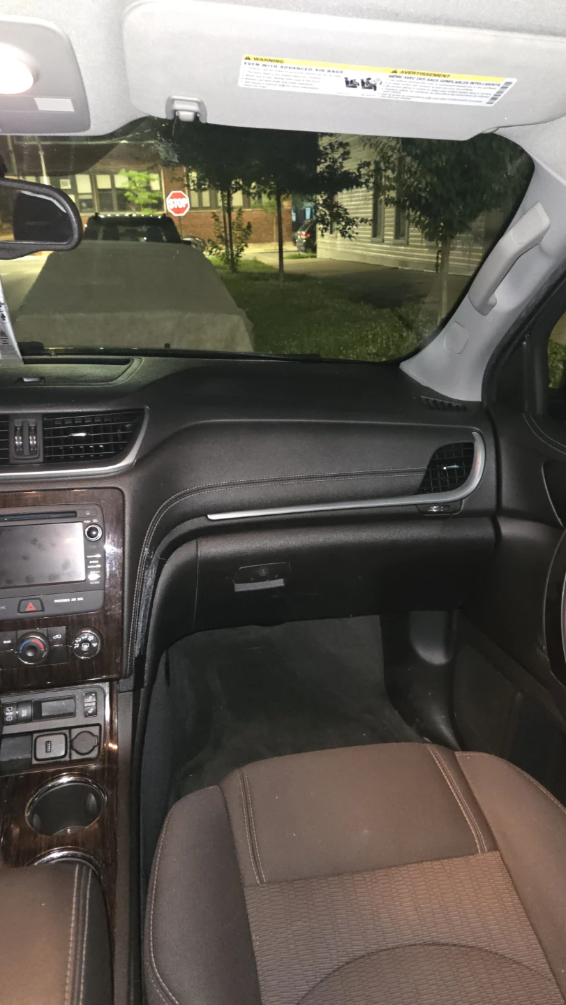 Chevrolet Traverse - photo 2