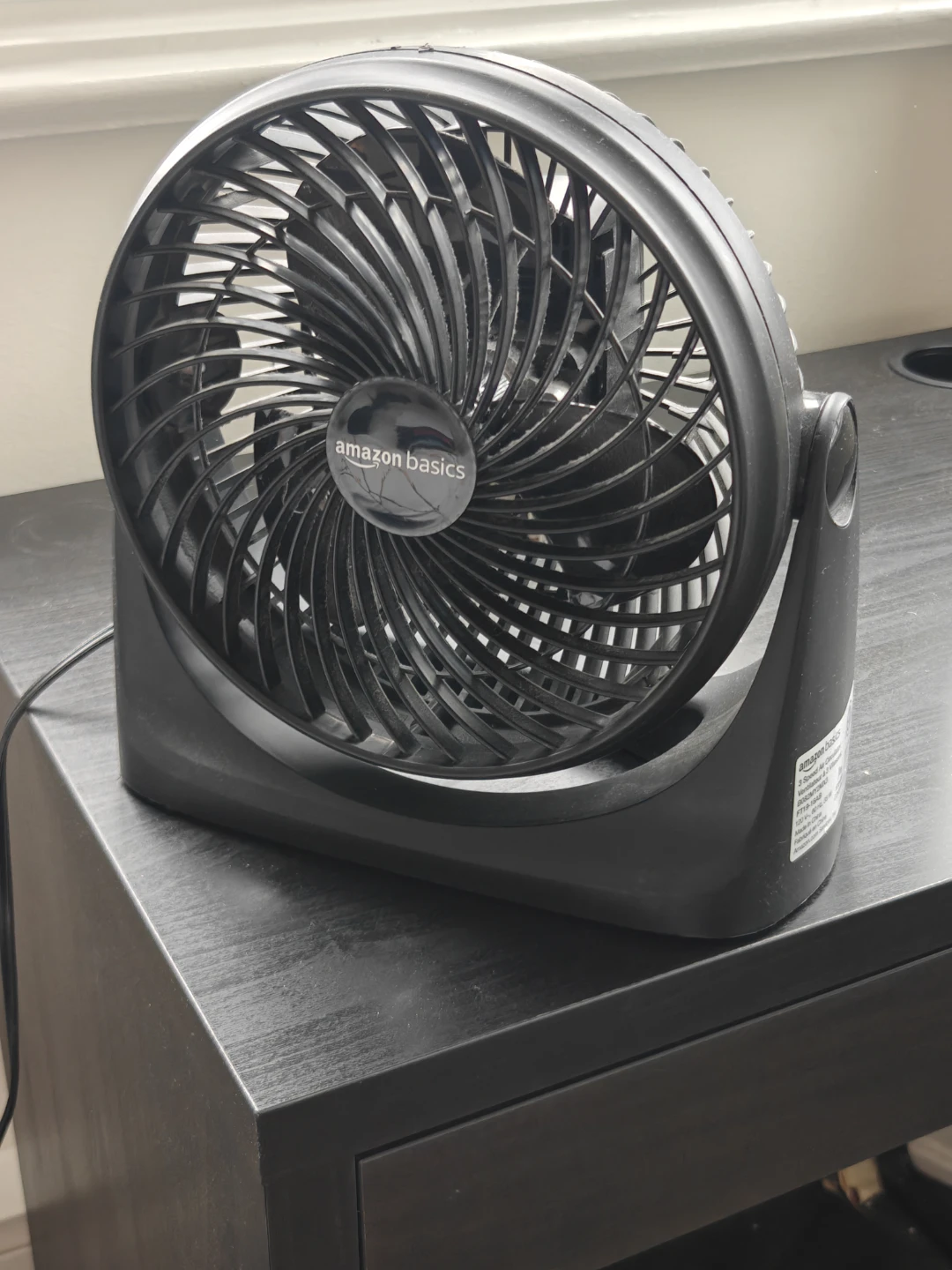 Amazon Basics 3-Speed Desk Fan - photo 2