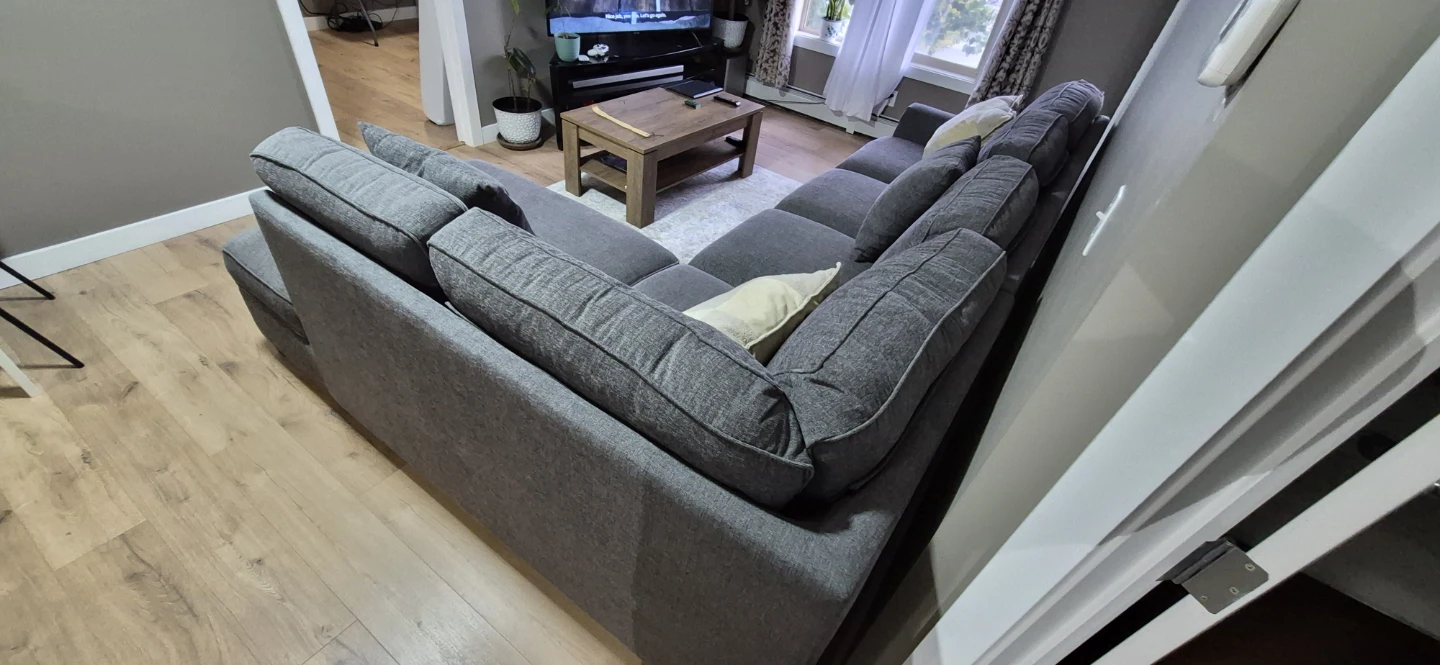 Grey sectional sofa with chaise - photo 3