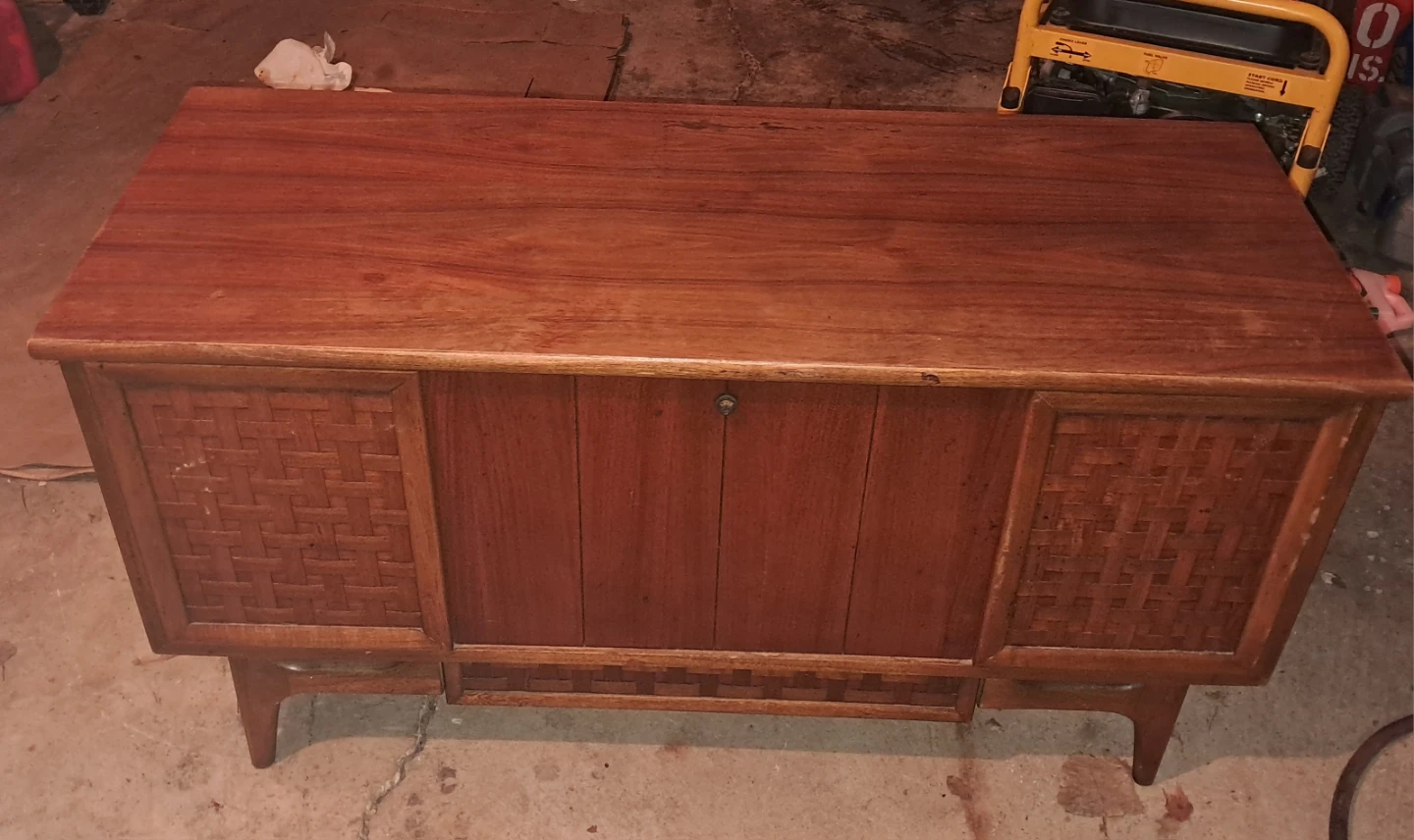Lane "Perception" Cedar Chest