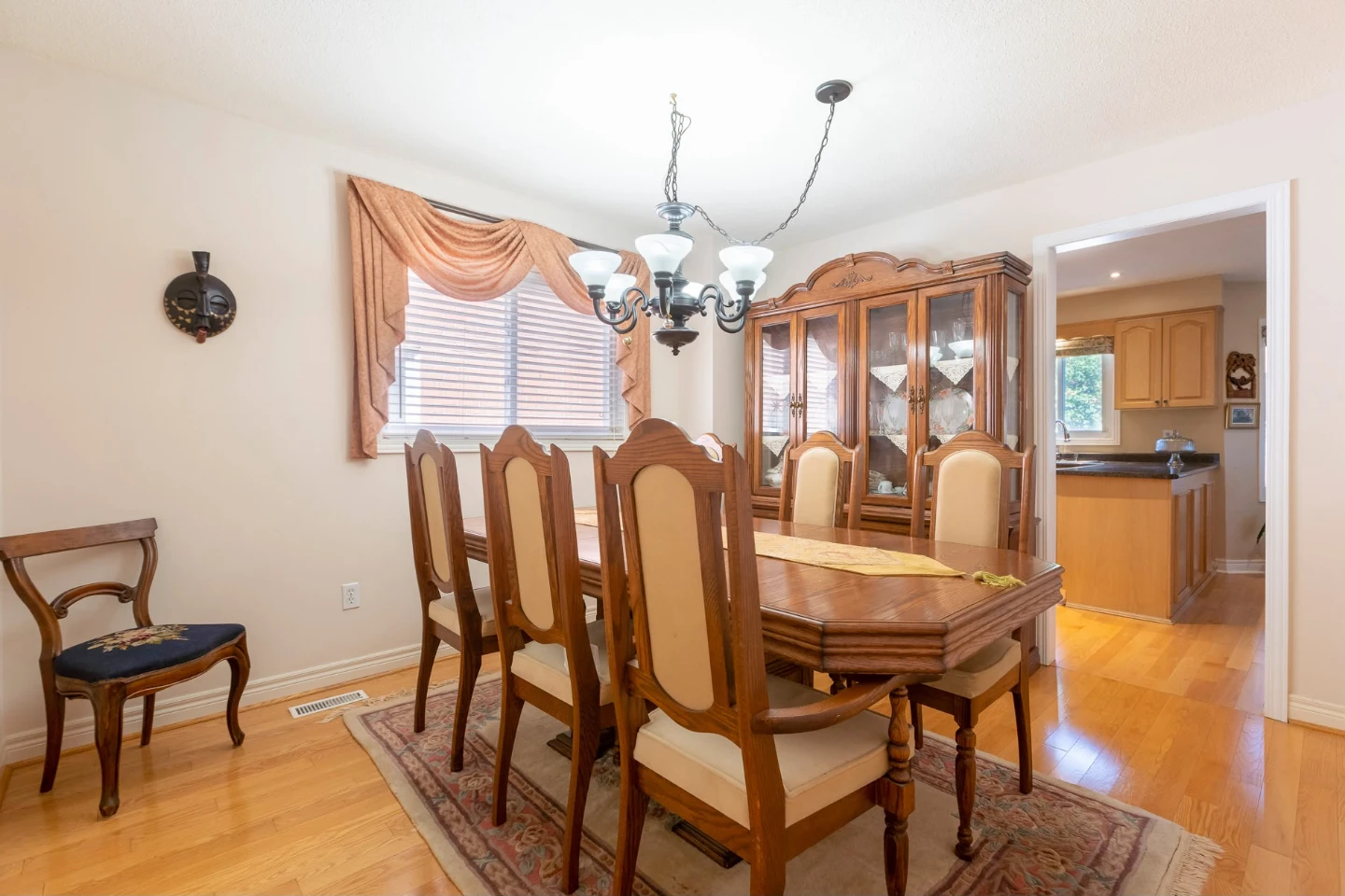 Solid wood dining table and hutch - photo 2