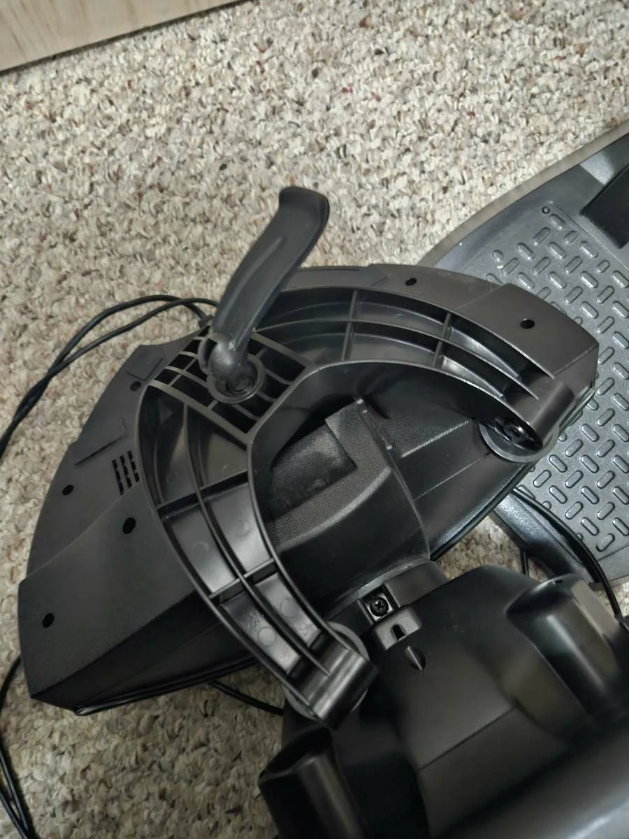 Thrustmaster Ferrari Racing Wheel and Pedals