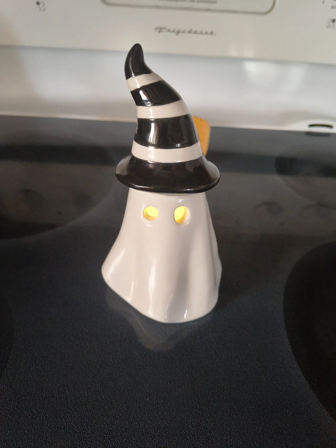 Ceramic Light-Up Ghost Decoration - photo 4